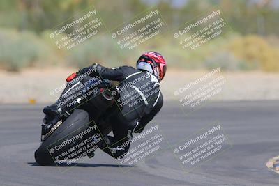 media/Sep-25-2023-Moto Forza (Mon) [[81ffa65e0a]]/B-C Group/Session 4 (Turn 2 Backside)/